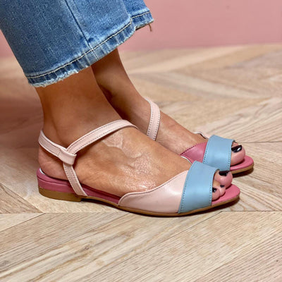 Eva™ | Sandales roses asymétriques